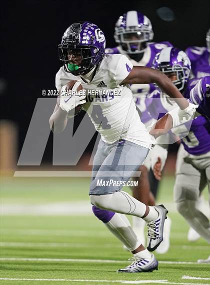 Thumbnail 3 in Angleton vs. College Station (UIL 5A Division I Area Playoff) photogallery.