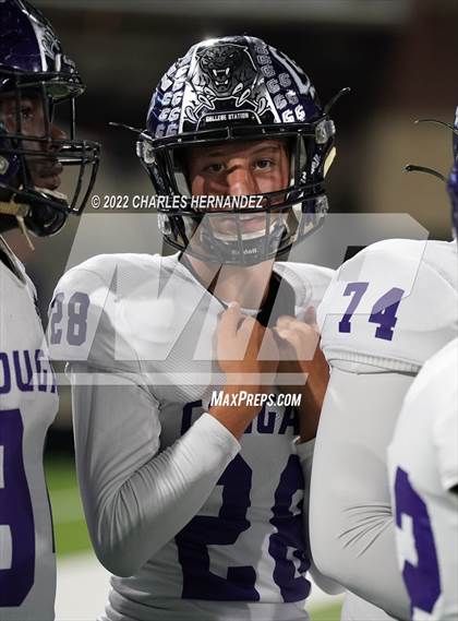Thumbnail 2 in Angleton vs. College Station (UIL 5A Division I Area Playoff) photogallery.
