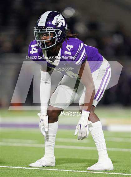 Thumbnail 2 in Angleton vs. College Station (UIL 5A Division I Area Playoff) photogallery.