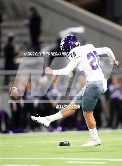Thumbnail 3 in Angleton vs. College Station (UIL 5A Division I Area Playoff) photogallery.