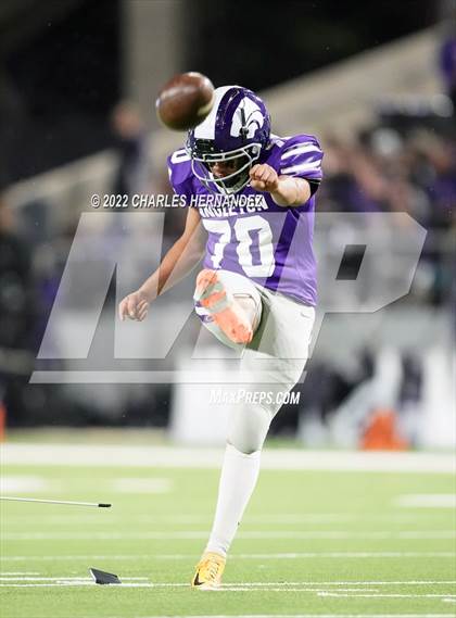 Thumbnail 2 in Angleton vs. College Station (UIL 5A Division I Area Playoff) photogallery.