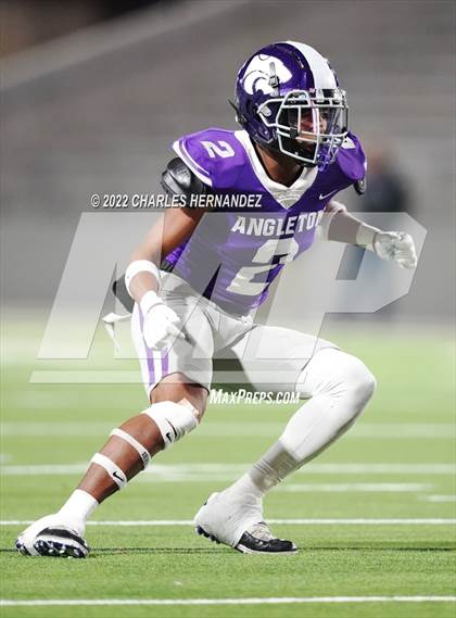 Thumbnail 2 in Angleton vs. College Station (UIL 5A Division I Area Playoff) photogallery.