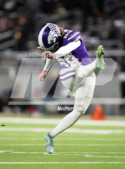 Thumbnail 2 in Angleton vs. College Station (UIL 5A Division I Area Playoff) photogallery.