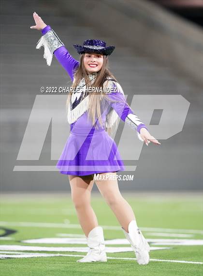 Thumbnail 2 in Angleton vs. College Station (UIL 5A Division I Area Playoff) photogallery.