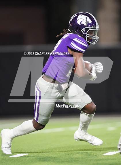 Thumbnail 2 in Angleton vs. College Station (UIL 5A Division I Area Playoff) photogallery.