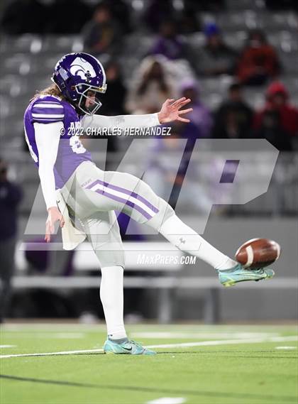 Thumbnail 2 in Angleton vs. College Station (UIL 5A Division I Area Playoff) photogallery.