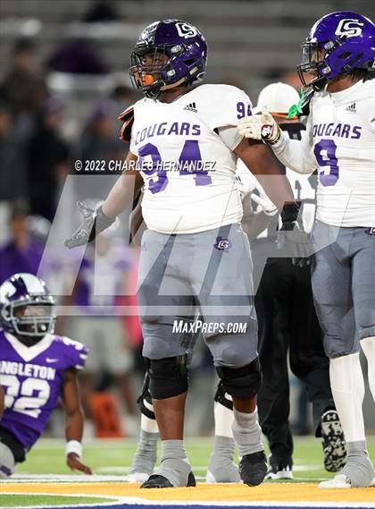 Thumbnail 3 in Angleton vs. College Station (UIL 5A Division I Area Playoff) photogallery.