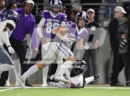 Thumbnail 3 in Angleton vs. College Station (UIL 5A Division I Area Playoff) photogallery.