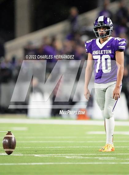 Thumbnail 2 in Angleton vs. College Station (UIL 5A Division I Area Playoff) photogallery.