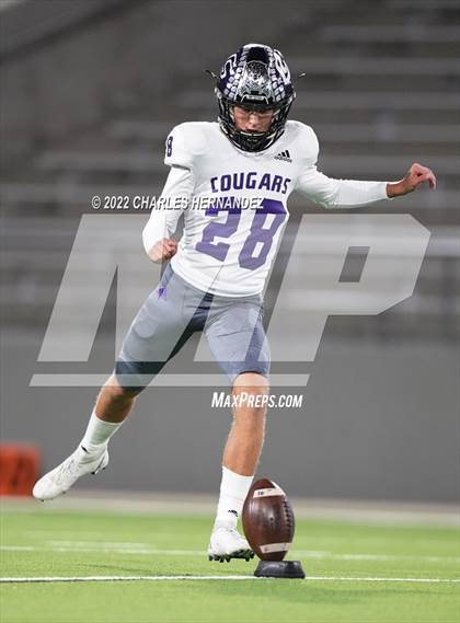 Thumbnail 3 in Angleton vs. College Station (UIL 5A Division I Area Playoff) photogallery.