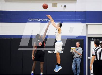 Thumbnail 3 in Sam Rayburn vs. La Porte (McDonald's Texas Invitational) photogallery.