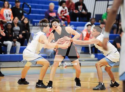 Thumbnail 1 in Sam Rayburn vs. La Porte (McDonald's Texas Invitational) photogallery.