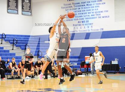 Thumbnail 3 in Sam Rayburn vs. La Porte (McDonald's Texas Invitational) photogallery.