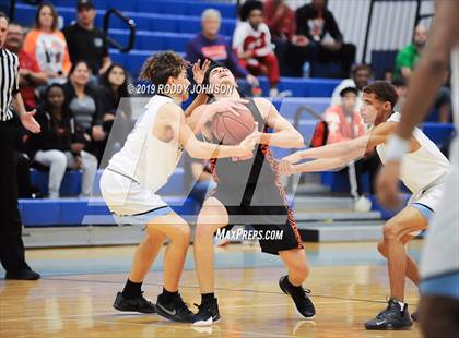 Thumbnail 2 in Sam Rayburn vs. La Porte (McDonald's Texas Invitational) photogallery.