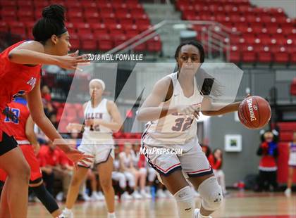 Thumbnail 2 in Duncanville vs. Allen (UIL 6A Regional Semifinals Playoff) photogallery.