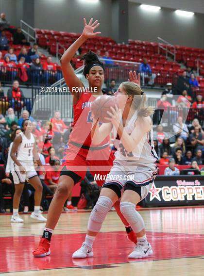 Thumbnail 1 in Duncanville vs. Allen (UIL 6A Regional Semifinals Playoff) photogallery.