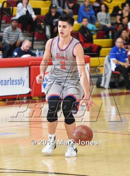 Thumbnail 3 in St. Mary's vs Rainier Beach (Hoophall West Invitational) photogallery.