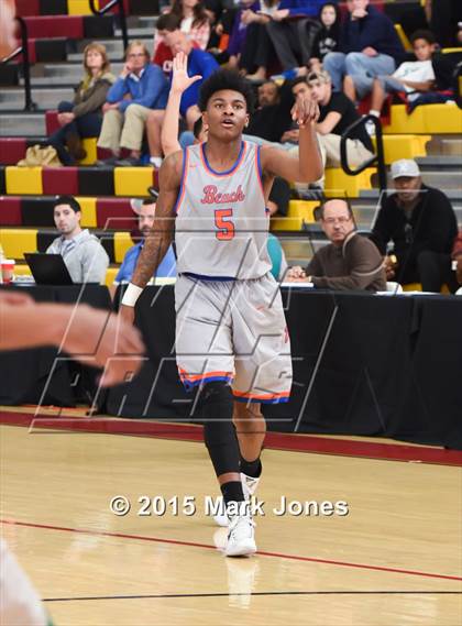 Thumbnail 3 in St. Mary's vs Rainier Beach (Hoophall West Invitational) photogallery.
