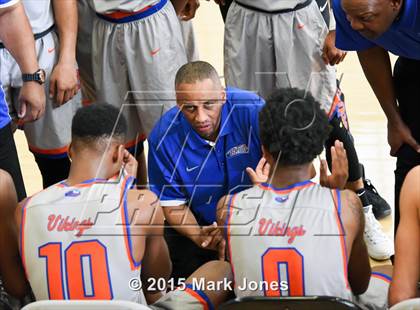 Thumbnail 1 in St. Mary's vs Rainier Beach (Hoophall West Invitational) photogallery.