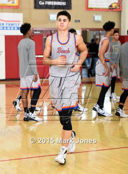 Thumbnail 1 in St. Mary's vs Rainier Beach (Hoophall West Invitational) photogallery.