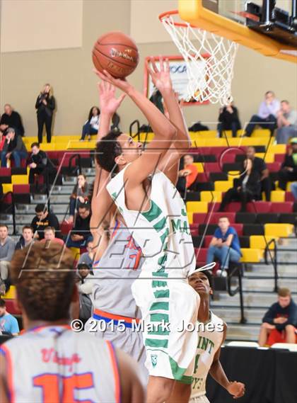 Thumbnail 1 in St. Mary's vs Rainier Beach (Hoophall West Invitational) photogallery.