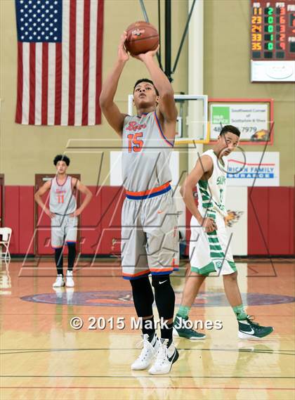 Thumbnail 2 in St. Mary's vs Rainier Beach (Hoophall West Invitational) photogallery.