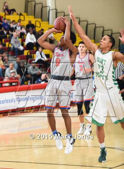 Thumbnail 2 in St. Mary's vs Rainier Beach (Hoophall West Invitational) photogallery.