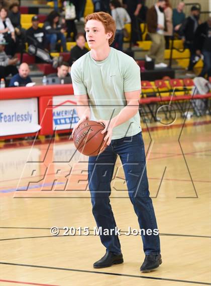 Thumbnail 3 in St. Mary's vs Rainier Beach (Hoophall West Invitational) photogallery.