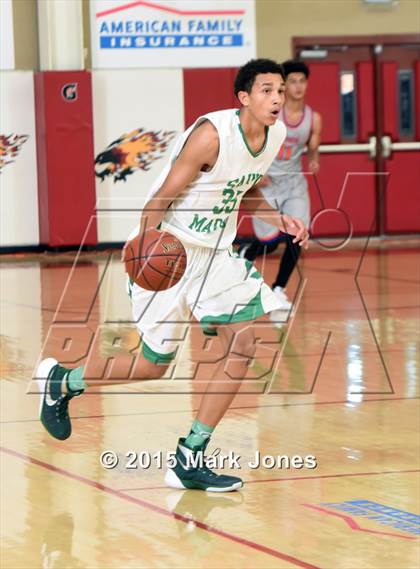 Thumbnail 3 in St. Mary's vs Rainier Beach (Hoophall West Invitational) photogallery.