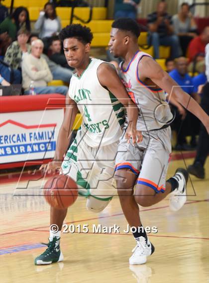 Thumbnail 1 in St. Mary's vs Rainier Beach (Hoophall West Invitational) photogallery.