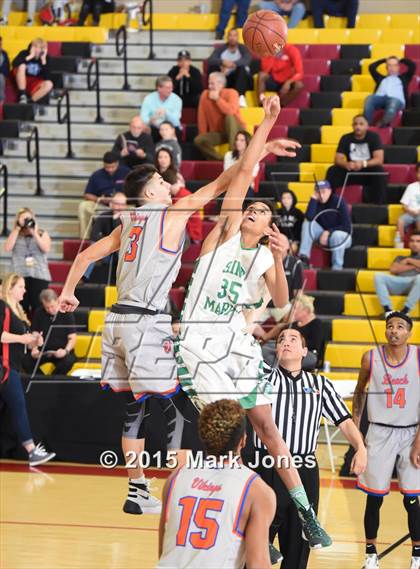 Thumbnail 2 in St. Mary's vs Rainier Beach (Hoophall West Invitational) photogallery.