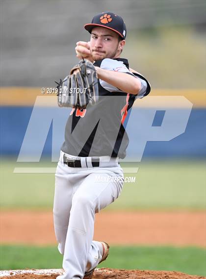 Thumbnail 1 in White Plains @ John Jay-East Fishkill photogallery.