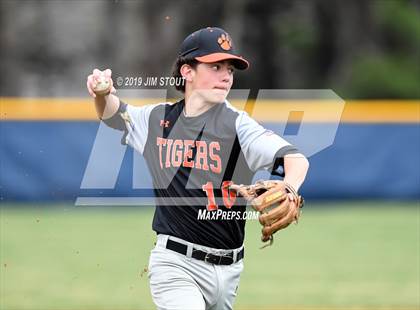 Thumbnail 1 in White Plains @ John Jay-East Fishkill photogallery.
