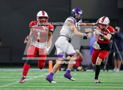 Thumbnail 2 in Benjamin @ Oglesby (UIL 1A D2 Football Final) photogallery.