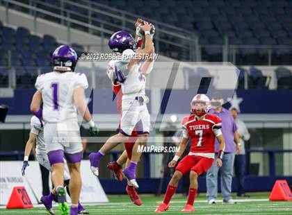 Thumbnail 2 in Benjamin @ Oglesby (UIL 1A D2 Football Final) photogallery.