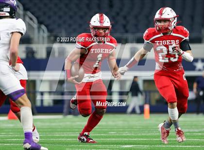 Thumbnail 3 in Benjamin @ Oglesby (UIL 1A D2 Football Final) photogallery.