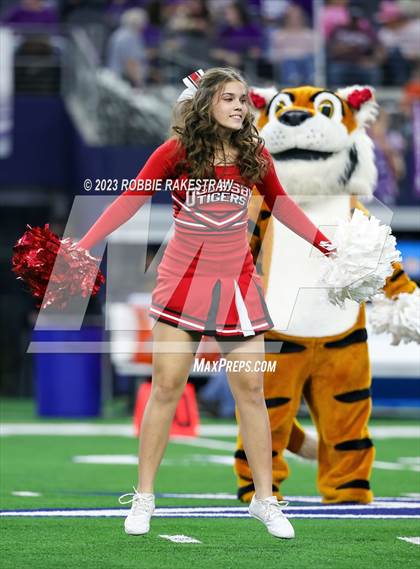 Thumbnail 3 in Benjamin @ Oglesby (UIL 1A D2 Football Final) photogallery.