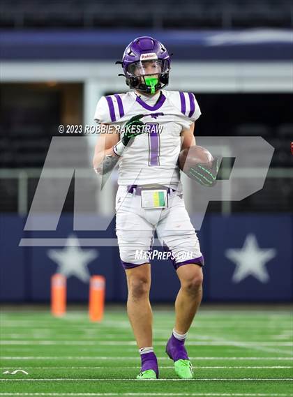 Thumbnail 2 in Benjamin @ Oglesby (UIL 1A D2 Football Final) photogallery.