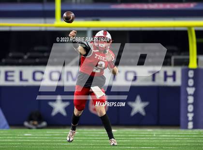 Thumbnail 1 in Benjamin @ Oglesby (UIL 1A D2 Football Final) photogallery.