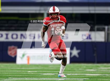 Thumbnail 1 in Benjamin @ Oglesby (UIL 1A D2 Football Final) photogallery.