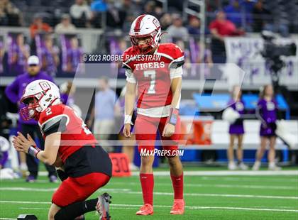 Thumbnail 2 in Benjamin @ Oglesby (UIL 1A D2 Football Final) photogallery.