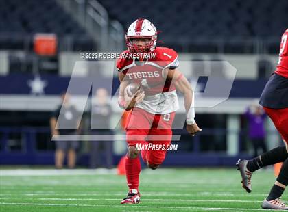 Thumbnail 1 in Benjamin @ Oglesby (UIL 1A D2 Football Final) photogallery.