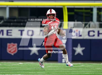 Thumbnail 2 in Benjamin @ Oglesby (UIL 1A D2 Football Final) photogallery.