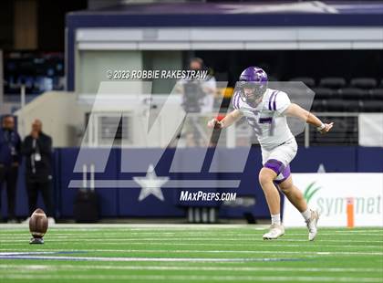 Thumbnail 3 in Benjamin @ Oglesby (UIL 1A D2 Football Final) photogallery.