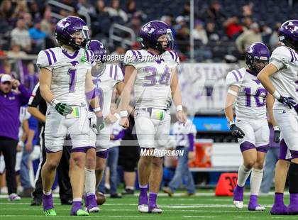 Thumbnail 1 in Benjamin @ Oglesby (UIL 1A D2 Football Final) photogallery.
