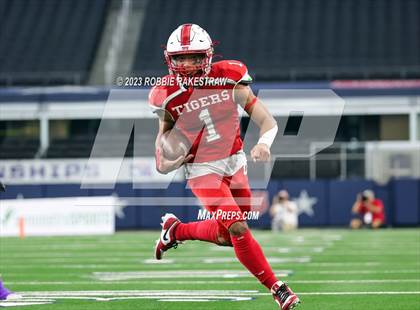 Thumbnail 2 in Benjamin @ Oglesby (UIL 1A D2 Football Final) photogallery.