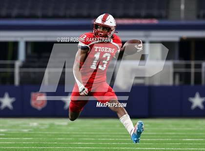 Thumbnail 1 in Benjamin @ Oglesby (UIL 1A D2 Football Final) photogallery.