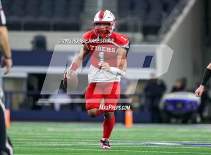Thumbnail 3 in Benjamin @ Oglesby (UIL 1A D2 Football Final) photogallery.