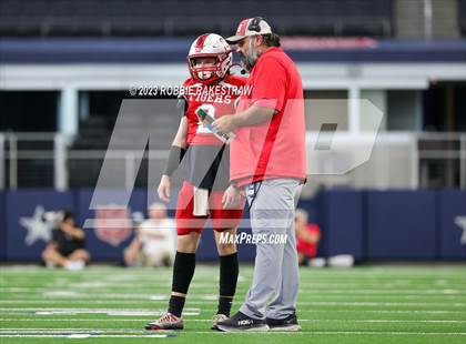 Thumbnail 2 in Benjamin @ Oglesby (UIL 1A D2 Football Final) photogallery.