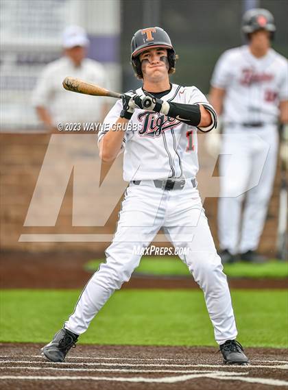 Thumbnail 3 in Lufkin @ Texas (UIL 5A Bi-District) photogallery.